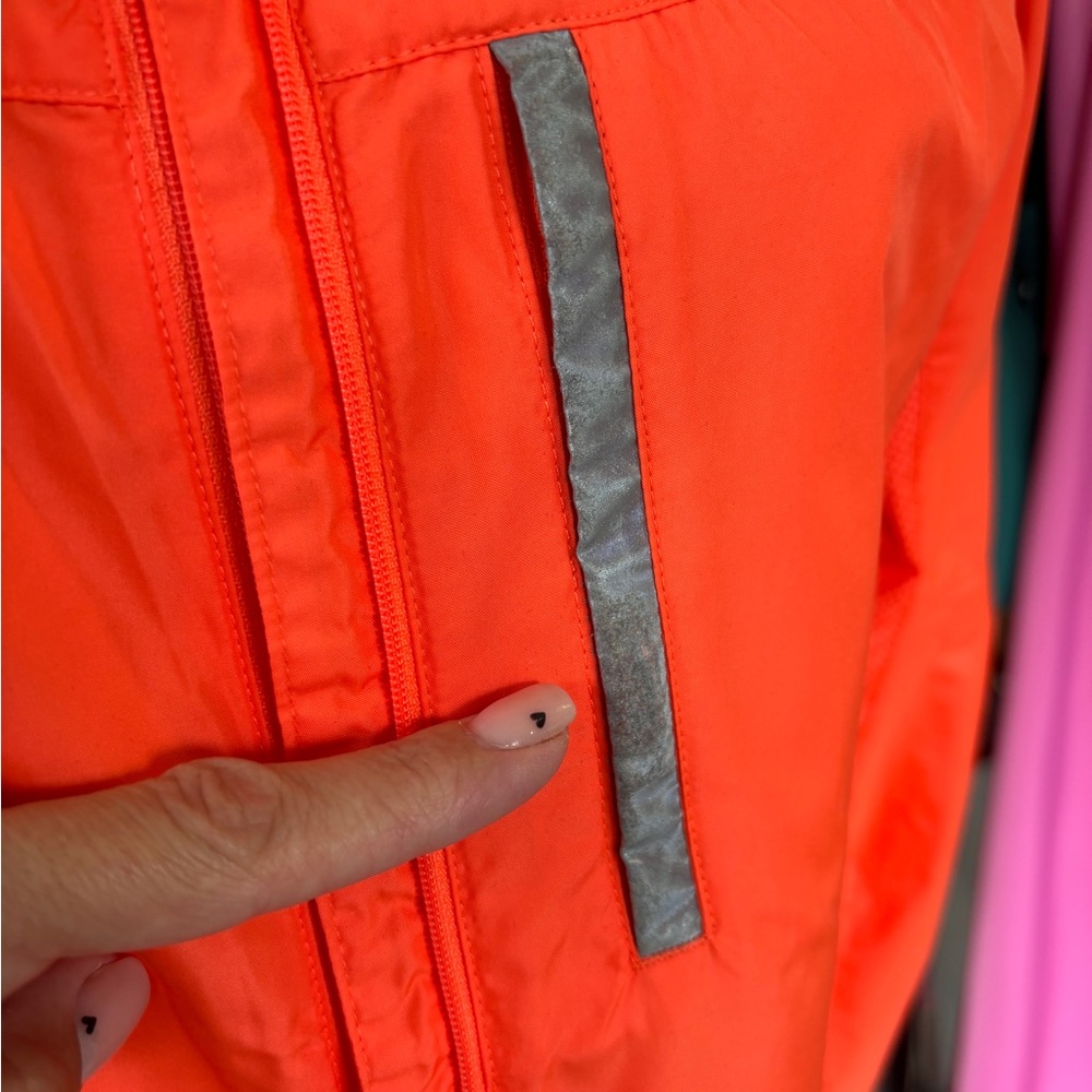 Nike Women's Vibrant Orange Lightweight Athletic Windbreaker Jacket size M - Picture 7 of 10